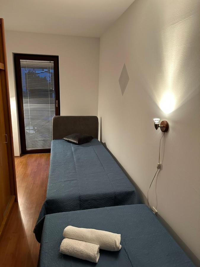 Apartments Denis & Lucija 로비니 외부 사진